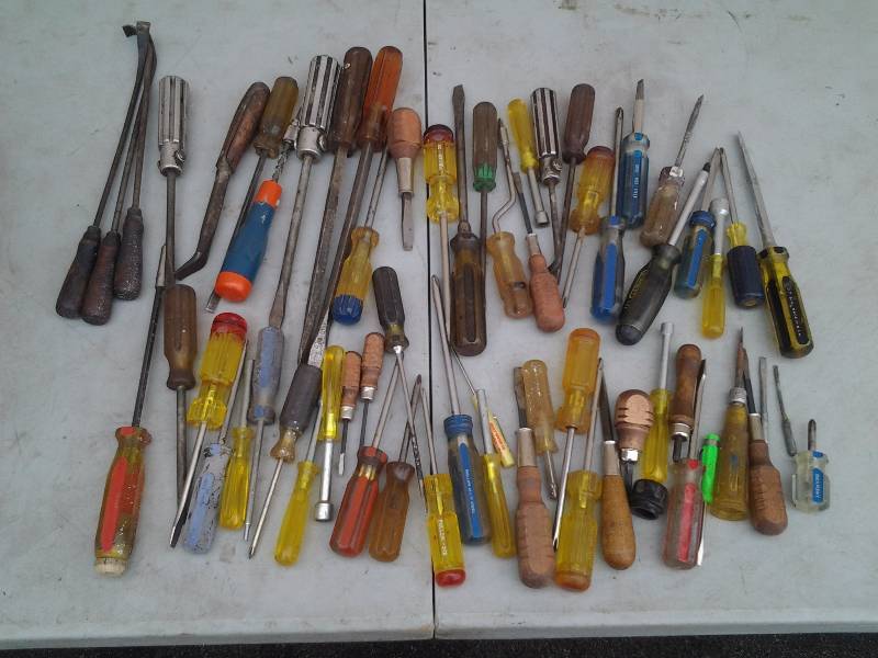 Large Lot Of Drivers