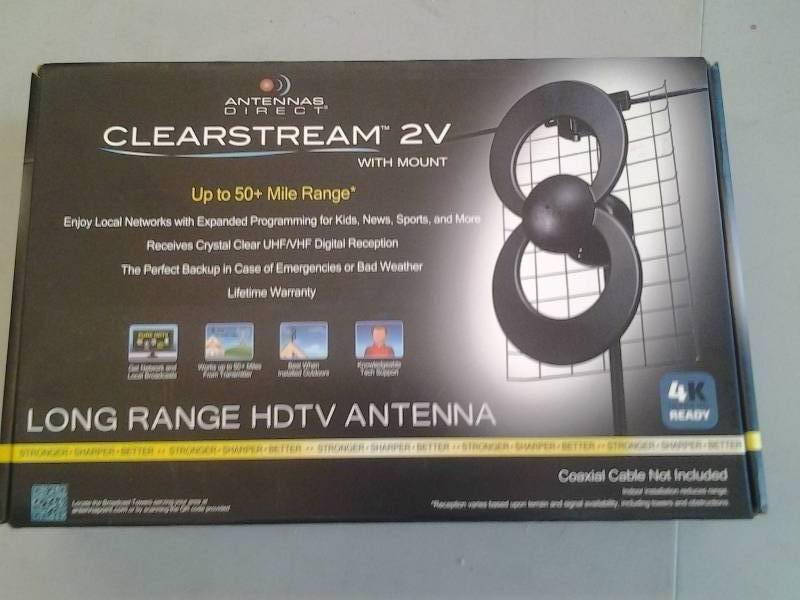 lot 9 image: Clear Stream Amplified HD TV Antenna (Up To 50 Mile Radius)