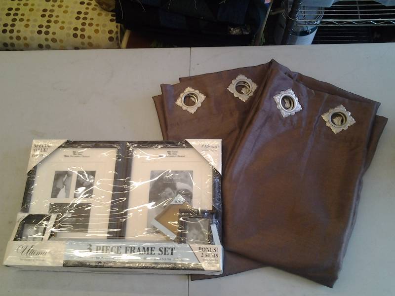 lot 10 image: Pair Of Brown Curtain Panels With Grommets 48x80 New 3-Piece Set