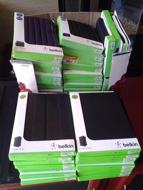 lot 32 image: Approx. 30 Belkin 8 Inch E-Reader Cases & 20 Nook 9 Inch Cases