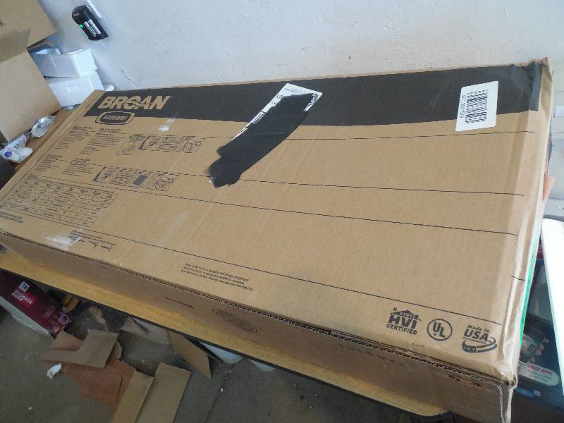 Broan 42000 Series 42 in. Range Hood in White