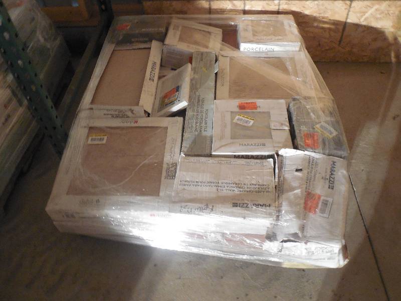 FLOORING LOT