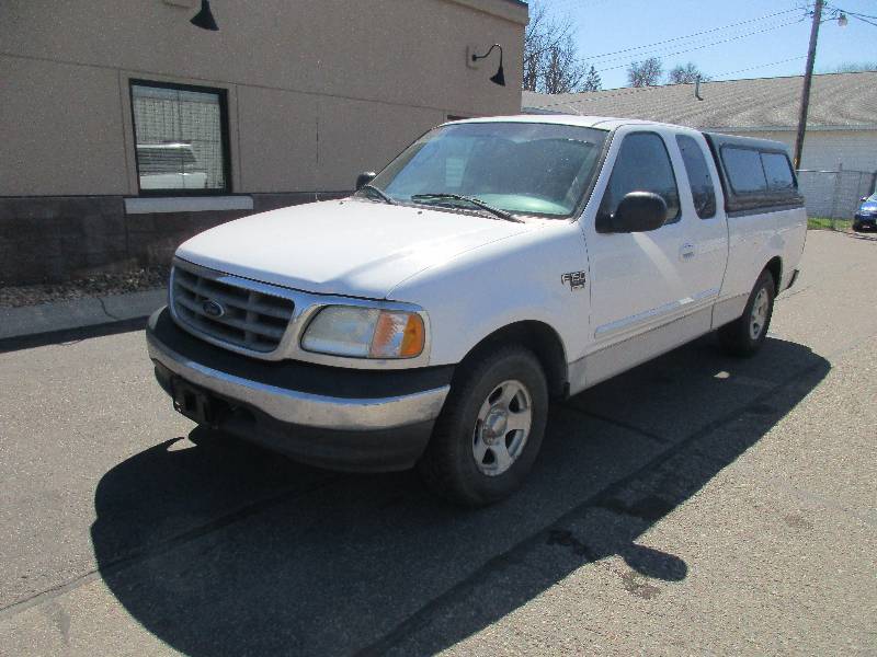 lot 3 image: 2003 FORD F150