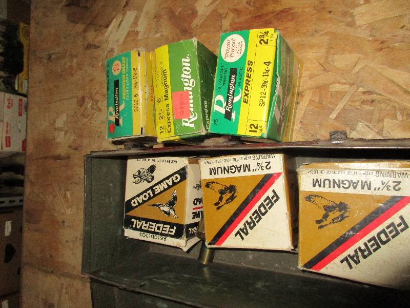 lot 19 image: 6 full boxes 12 gauge shells w metal box
