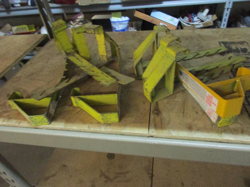 lot 24 image: 11 yellow toe holds