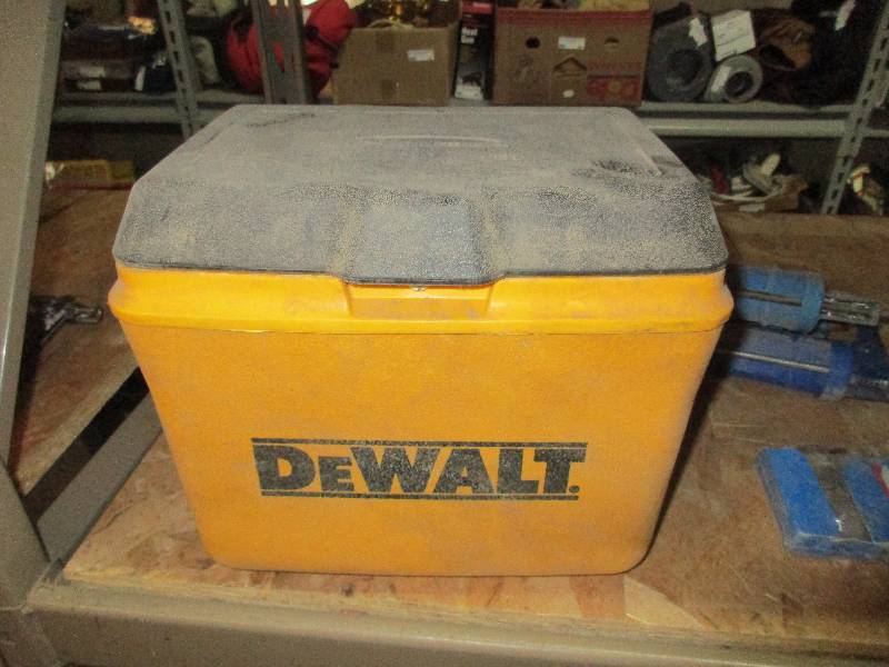 lot 28 image: Dewalt cooler