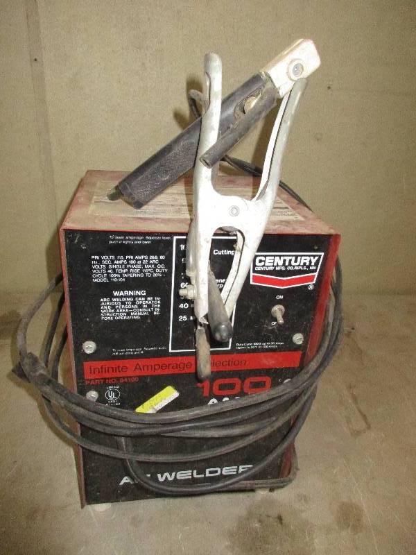 lot 37 image: century 100 amp welder