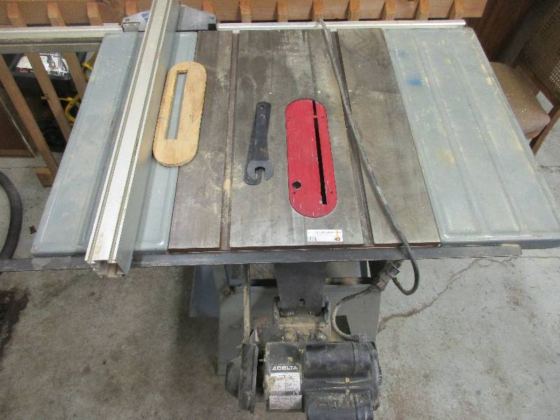 lot 49 image: Delta table saw
