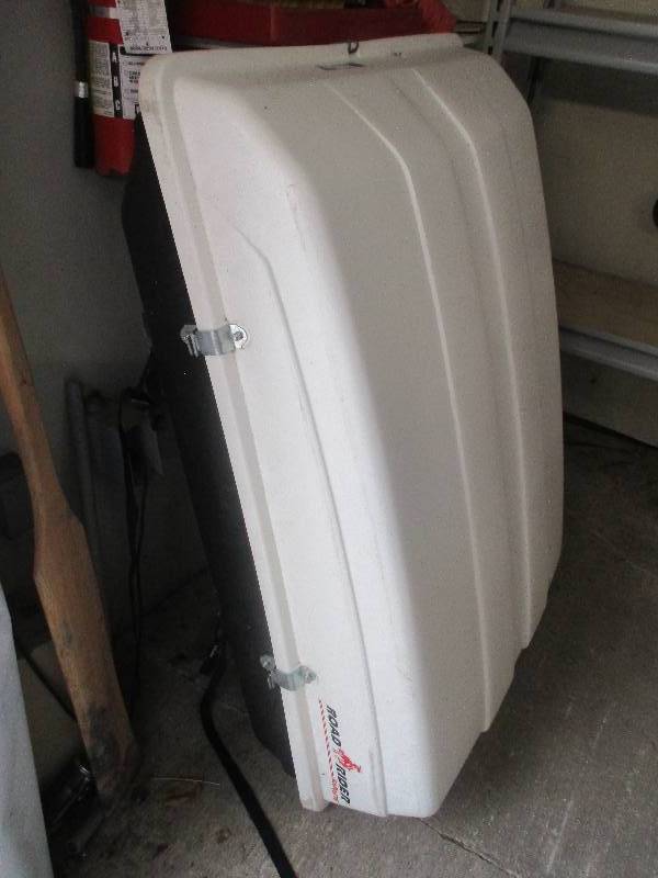 lot 75 image: road rider roof rack storage container