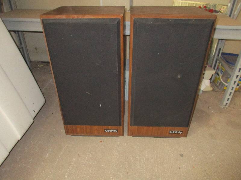 lot 76 image: 2 infinity tower speakers