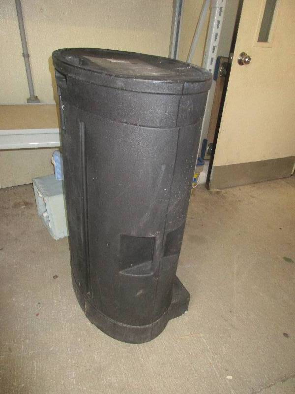 lot 77 image: hard plastic storage bin on wheels w trade show display inside