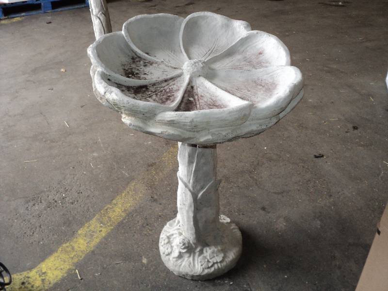 cement bird bath, base needs adjust...