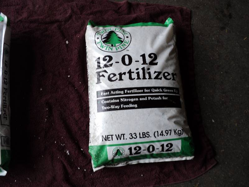 twin pine fertilizer, 33 lbs, 12-0-...