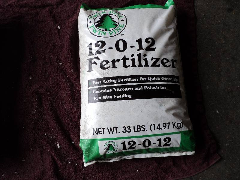 twin pine fertilizer, 33 lbs, 12-0-...