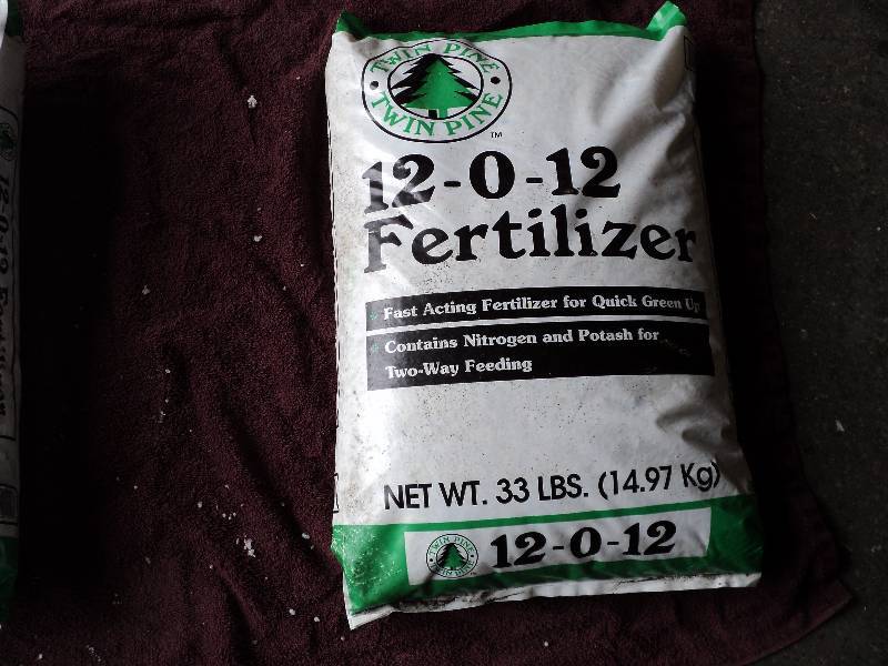 twin pine fertilizer, 33 lbs, 12-0-...