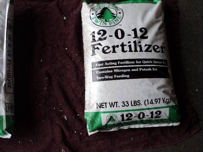 twin pine fertilizer, 33 lbs, 12-0-...