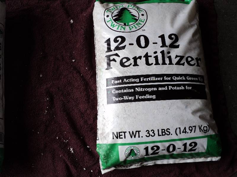 twin pine fertilizer, 33 lbs, 12-0-...