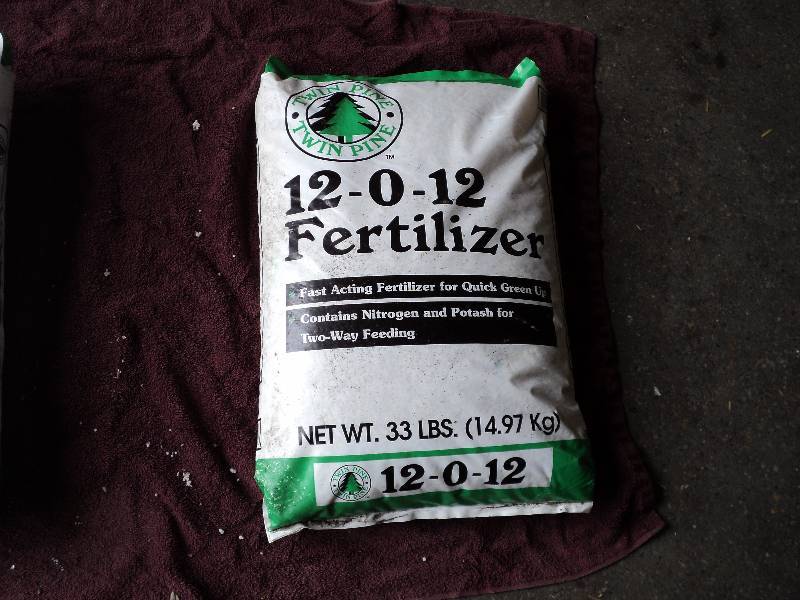 twin pine fertilizer, 33 lbs, 12-0-...