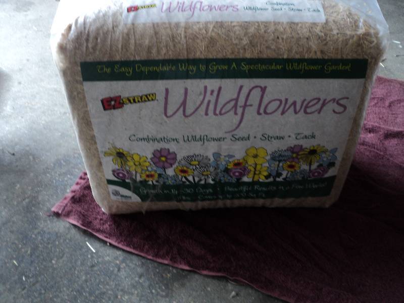 EZstraw wildflowers, 11 lbs., cover...