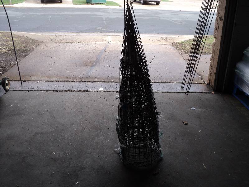 48 small tomato cages...