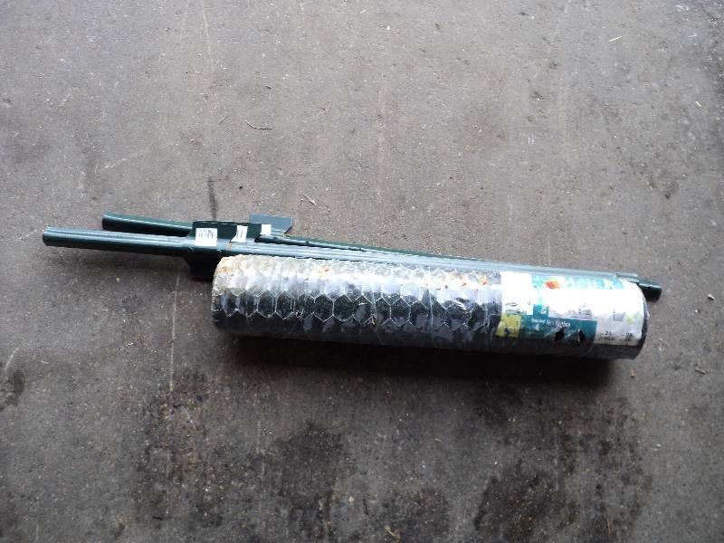 green galvanized hex wire netting, ...