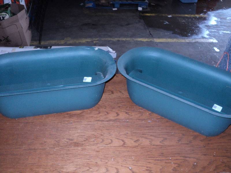 2 deck planters...