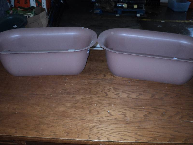 2 deck planters...