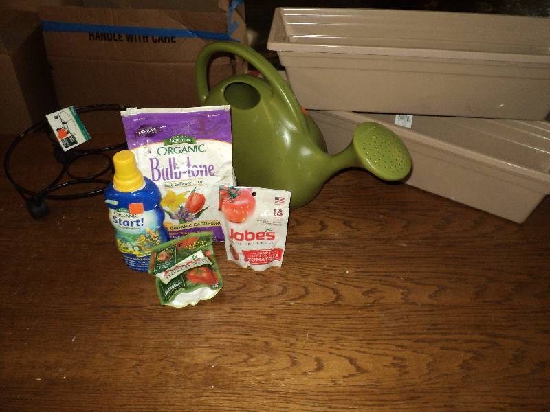 garden caddy, sprinkling can, organ...