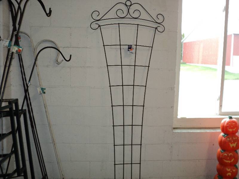 bronze 7 foot tall metal trellis...