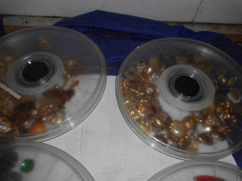 4 CONTAINERS OF CRAFTING JEWLERY