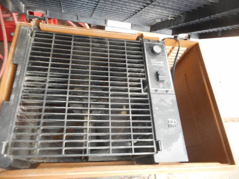 DEHUMIDIFIER