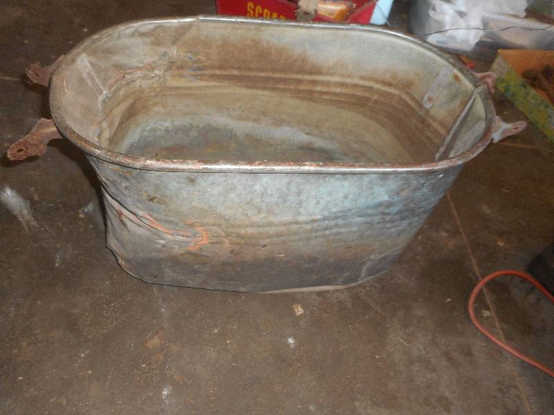 ANTIQUE METAL BASIN