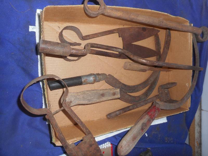 ANTIQUE HAND TOOLS