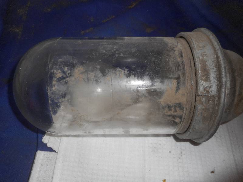 VINTAGE MILK HOUSE LIGHT