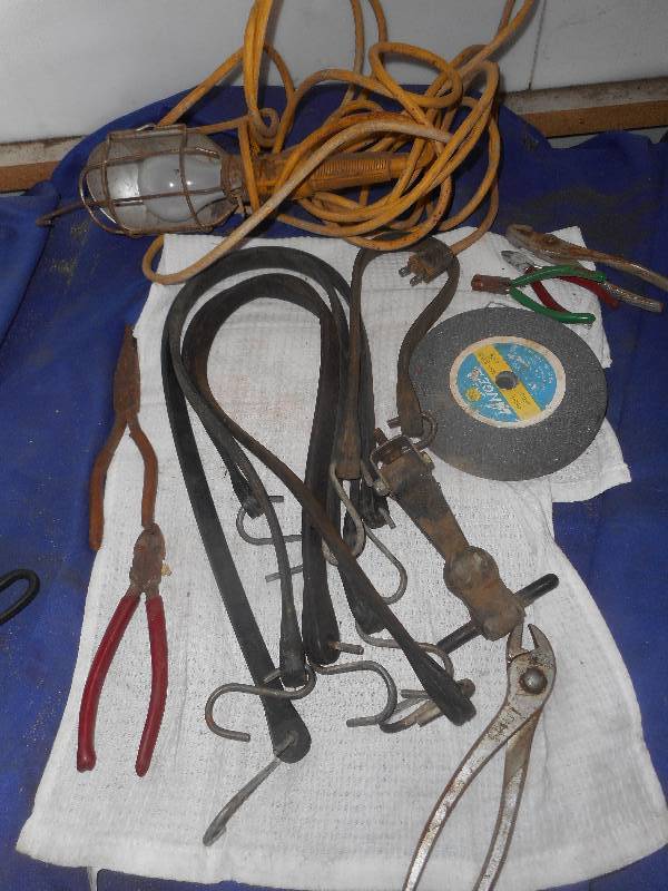 BUNGES , TREBELL LIGHT, HAND TOOLS