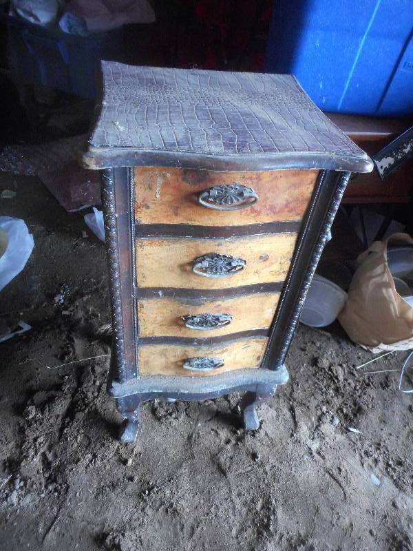 ANTIQUE NIGHT STAND