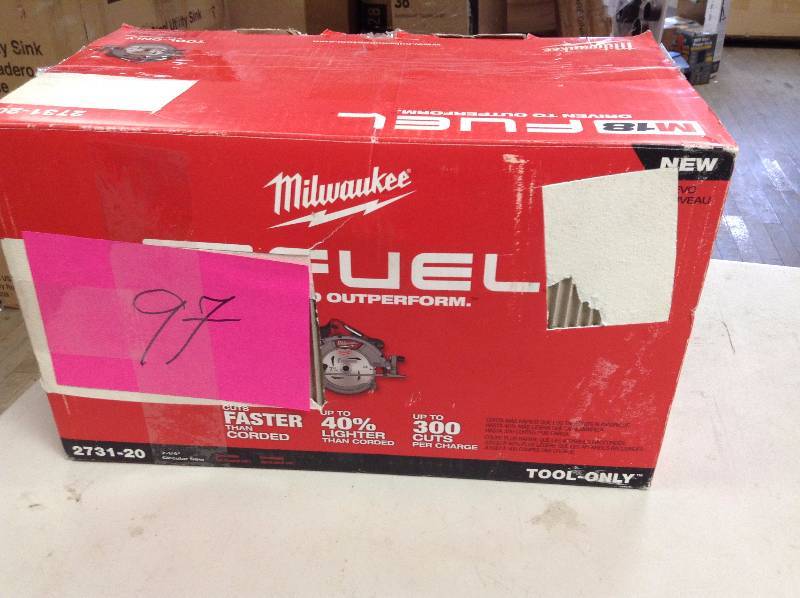Milwaukee7 14  Circular Saw TOOL only used in workig condition