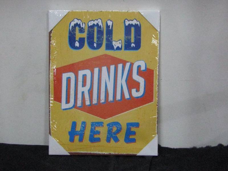lot 9 image: Cold Drinks Here Sign