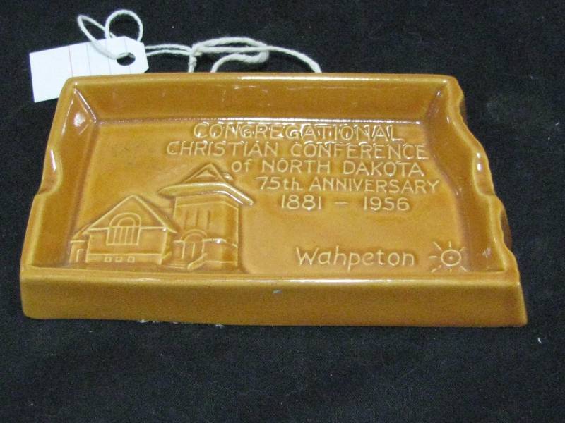 lot 27 image: Rosemeade Pottery Ashtray