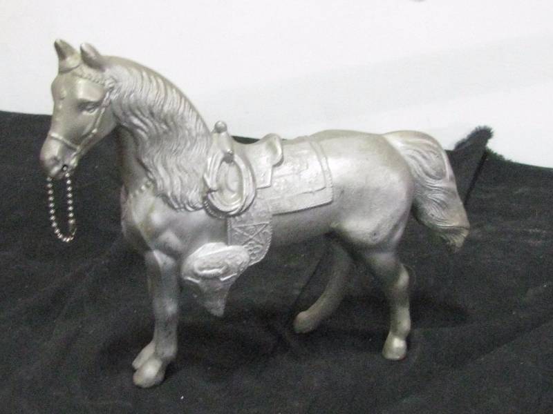 lot 34 image: Cast Metal Horse