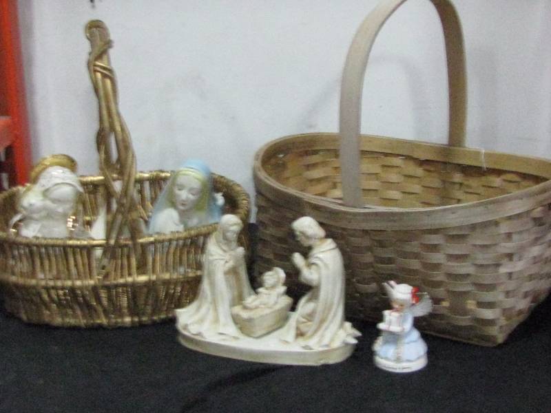 lot 39 image: Woven Baskets and Contents