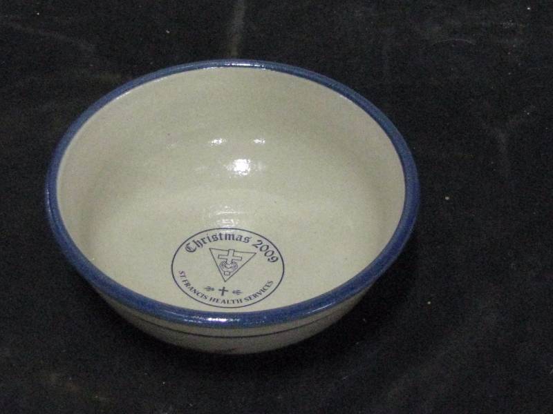 lot 47 image: Red Wing Stoneware Christmas 2009 St. Francis Crock Bowl