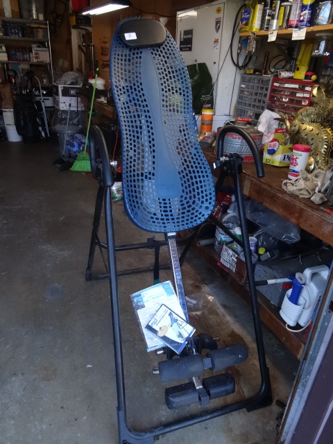 lot 2 image: Teeter hang ups EP 850 inversion ta...