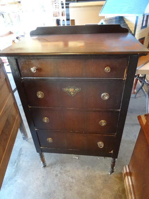 lot 8 image: Vintage wood dresser. On wheels. 4 ...