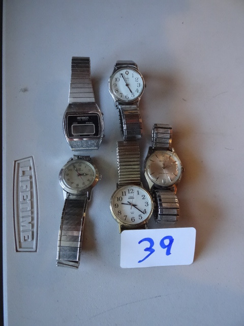lot 39 image: 5 misc vintage watches...