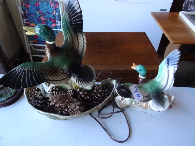 lot 70 image: Lane and Company vintage duck telev...