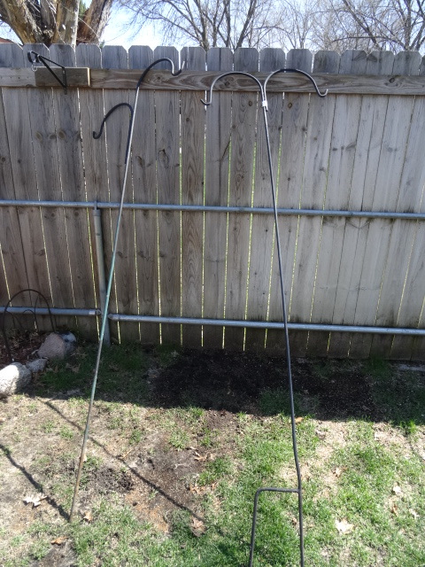lot 91 image: 2 metal sheperd hooks for hanging p...