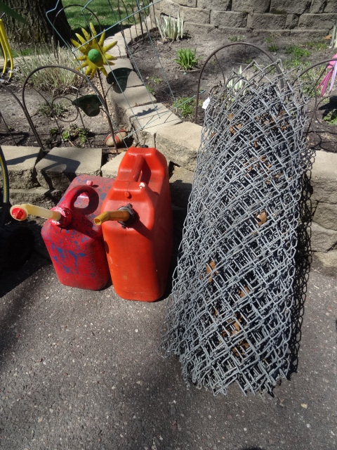 lot 97 image: 36 roll of chain link fence. 2 pla...