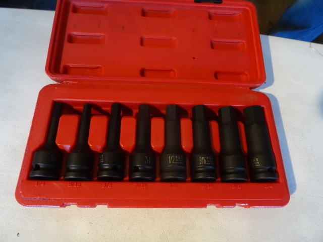lot 133 image: Napa hex socket set. 12 drive...