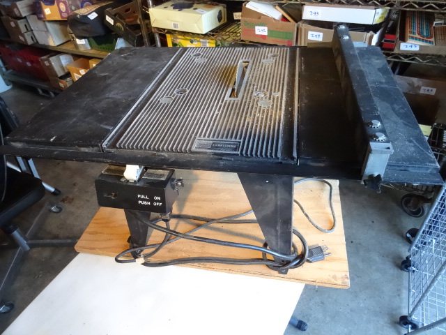 lot 136 image: Craftsman 25965 table saw. 7 14. W...